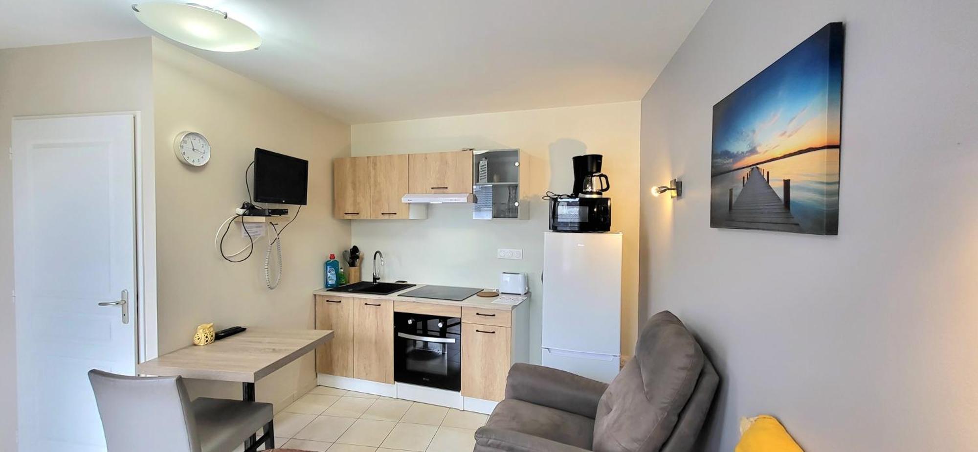 Residences Les Sansonnets "Appartements & Studios" Jonzac Exterior foto
